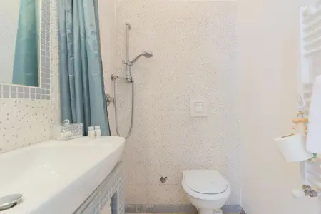 513097, Palazzo San Rocco - Chambre Verte - Photo 9