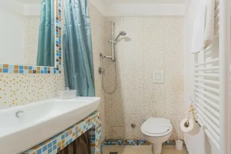 513098, Palazzo San Rocco - Chambre Bleue - Photo 9