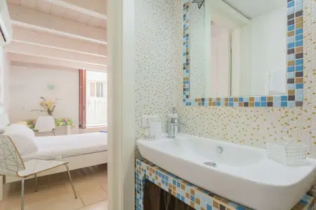 513098, Palazzo San Rocco - Chambre Bleue - Photo 11