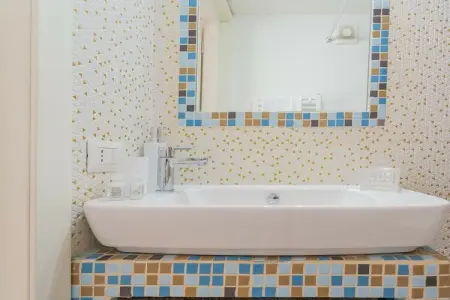513098, Palazzo San Rocco - Chambre Bleue - Photo 12
