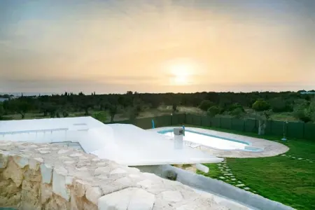 Prestige Pool Trullo - Torre Suda, Retraite de luxe en trullo avec jacuzzi - Photo 30