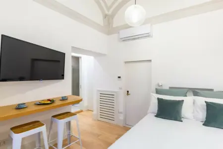 512671, Studio confortable dans le quartier de Chiaia - Photo 7