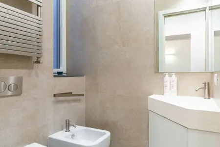 512671, Studio confortable dans le quartier de Chiaia - Photo 15