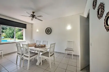 Villa Elena, Villa de 4 chambres près du vieux parcours de Vilamoura - Photo 3