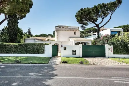 Villa Elena, Villa de 4 chambres près du vieux parcours de Vilamoura - Photo 8