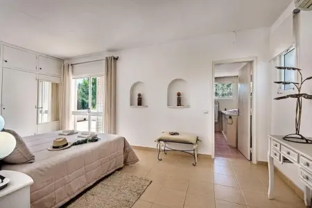 Villa Elena, Villa de 4 chambres près du vieux parcours de Vilamoura - Photo 17