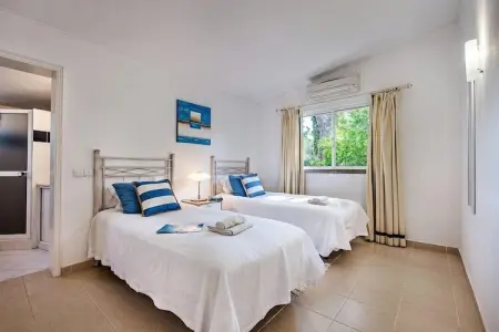 Villa Elena, Villa de 4 chambres près du vieux parcours de Vilamoura - Photo 18