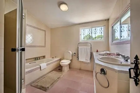 Villa Elena, Villa de 4 chambres près du vieux parcours de Vilamoura - Photo 19