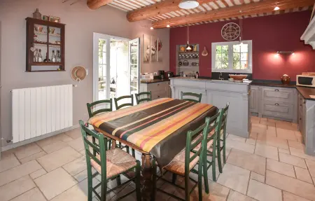 Maison avec piscine privée, Maison 10 personnes à Mazan - Photo 4