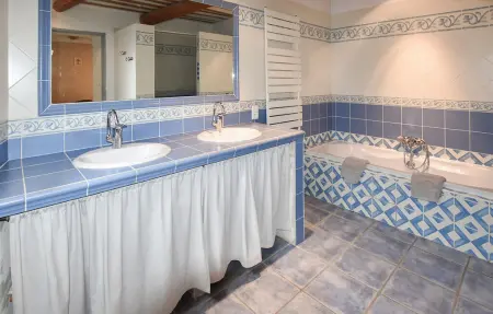 Maison avec piscine privée, Maison 10 personnes à Mazan - Photo 6