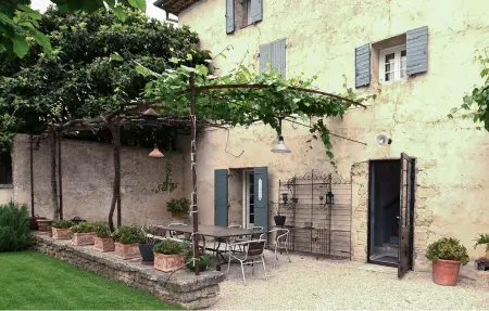 Maison avec piscine privée, Maison 10 personnes à Mazan - Photo 10