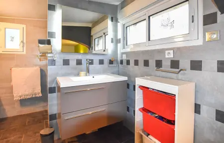 Maison avec piscine privée, Maison 6 personnes à Caveirac - Photo 5