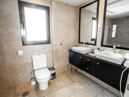 Penthouse en bord de mer avec jacuzzi privé - 2 pers. - Photo 12