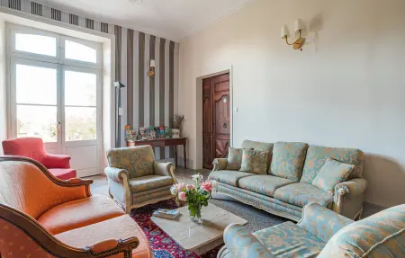 Château avec piscine privée, Maison 15 personnes à Valréas - Photo 2