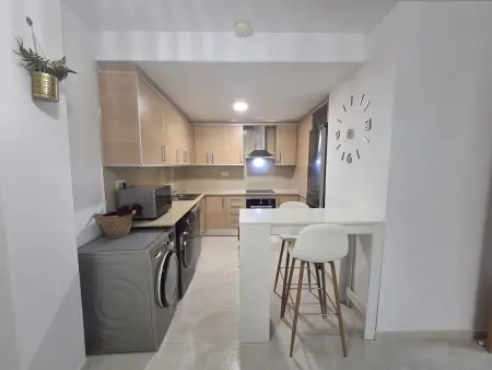 Appartement moderne, clim et parking - 6 pers., Appartement 6 personnes à Pineda de Mar - Photo 6