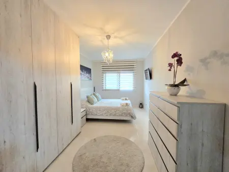 Appartement moderne, clim et parking - 6 pers., Appartement 6 personnes à Pineda de Mar - Photo 12