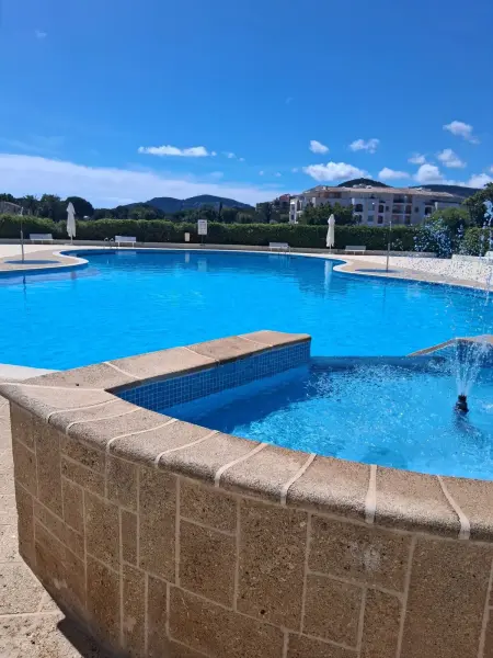 Appartement confortable à Mandelieu-la-Napoule, 37 m², piscine - Photo 4