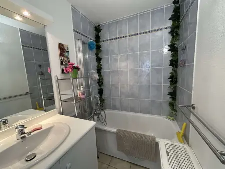 Appartement lumineux, clim - 4 pers, vue piscine - Photo 12