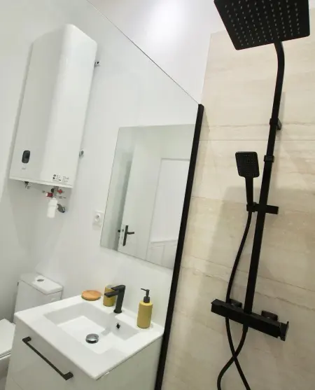 Appartement charmant à Auch, 20 m² avec vue sur la ville - Photo 11