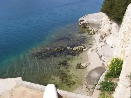 mit Balkon in der zweiten Etage, Appartement 4 personnes à Vinišće - Photo 6
