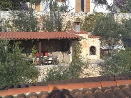 mit Balkon in der zweiten Etage, Appartement 4 personnes à Vinišće - Photo 7