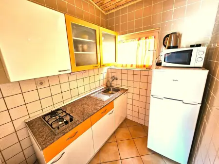 mit Balkon in der zweiten Etage, Appartement 4 personnes à Vinišće - Photo 14