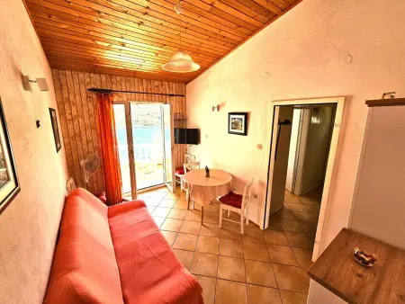 mit Balkon in der zweiten Etage, Appartement 4 personnes à Vinišće - Photo 15