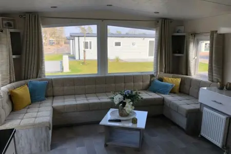 781843, Maison de vacances à Mol avec terrasse et Wi-Fi - Photo 2