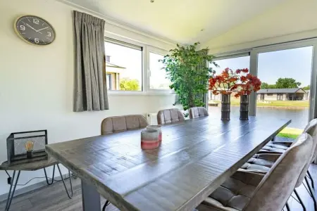 781543, Maison de vacances à Mol avec terrasse et Wi-Fi - Photo 3