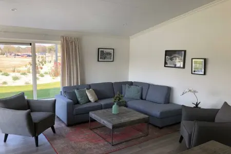 781543, Maison de vacances à Mol avec terrasse et Wi-Fi - Photo 4
