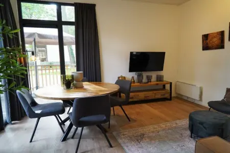 781188, Maison de vacances à Zutendaal avec terrasse - Photo 2