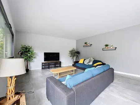 Villa contemporaine avec piscine et vue montagne - Photo 3