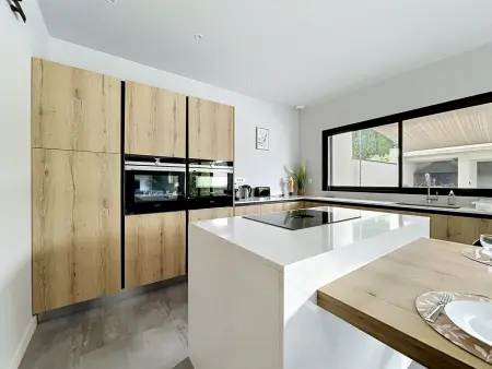 Villa contemporaine avec piscine et vue montagne - Photo 6