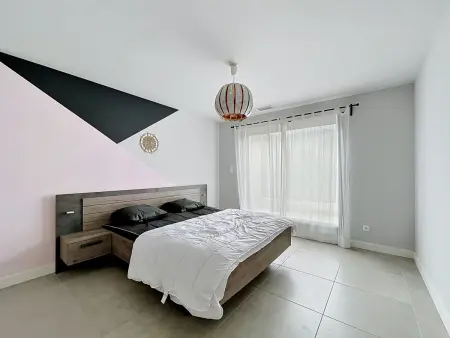 Villa contemporaine avec piscine et vue montagne - Photo 13