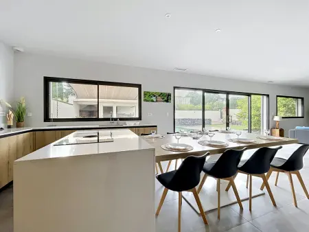 Villa contemporaine avec piscine et vue montagne - Photo 19