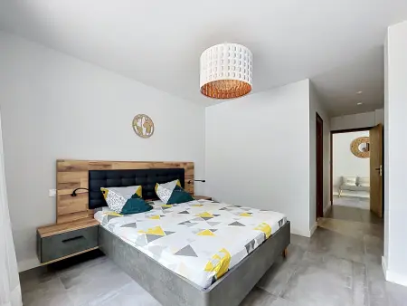 Villa contemporaine avec piscine et vue montagne - Photo 23