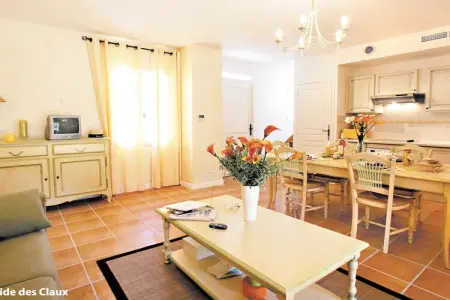 Résidence Lagrange Prestige Domaine de Fayence MAISONNETTE STUDIO 2 pers M.S2 OTA, Appartement romantique à Fayence - Photo 3