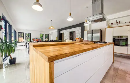 Luxueuse Villa avec piscine, Maison 12 personnes à Saint Laurent de la Pr - Photo 14