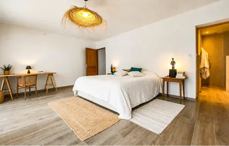 Luxueuse Villa avec piscine, Maison 12 personnes à Saint Laurent de la Pr - Photo 18