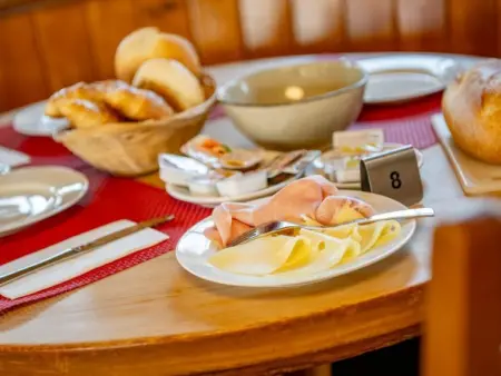 Zurschmitten 11 2. UG Süd, Appartement 2 personnes à Riederalp - Photo 2