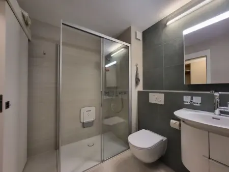 Residenza Parcolago Apt 018 mit Garten, Appartement 2 personnes à Caslano - Photo 3