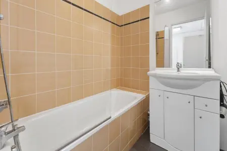 Le Virginia N°406 - 2P4, Retraite idéale sur la Riviera avec piscine - Photo 14