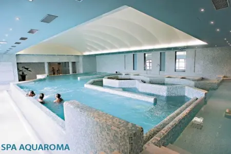 Résidence Lagrange Prestige Domaine de Fayence Duplex House sleeps 6/8 OTA, Duplex de village pour 8 personnes avec spa - Photo 12