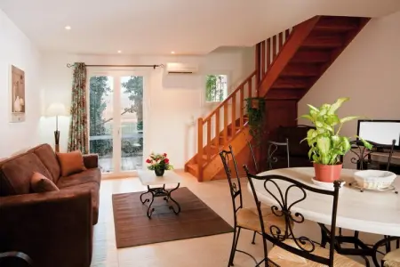 L’Oustau de Sorgue MAISONNETTE 4 pers. OTA, Gîte provençal pour 4 personnes avec piscine - Photo 13