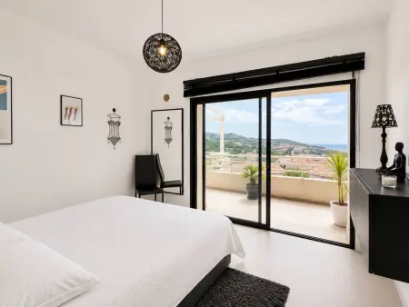 Appartement centre-ville, clim, vue mer, Appartement 4 personnes à Propriano - Photo 13