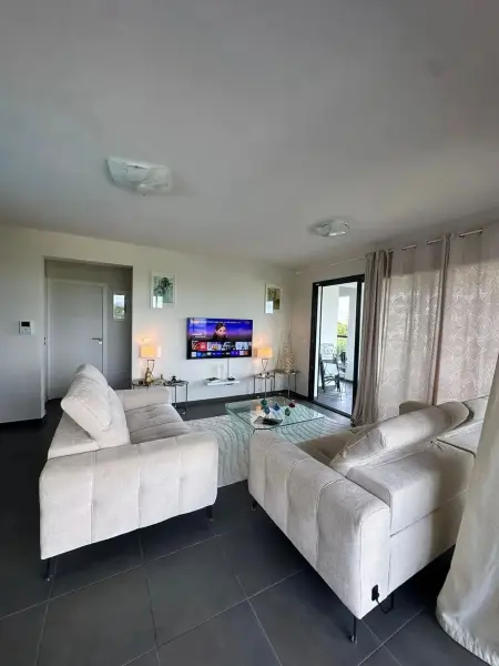 Appartement cosy à Fort-de-France, vue sur mer et jardin - Photo 7