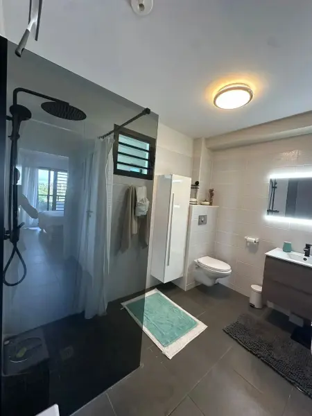 Appartement cosy à Fort-de-France, vue sur mer et jardin - Photo 10