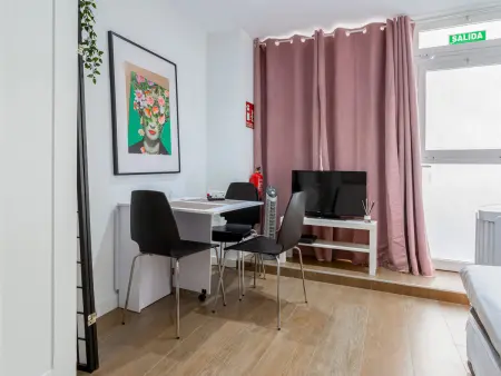 Studio climatisé au rez-de-chaussée - 2 pers., Appartement 2 personnes à Madrid - Photo 2