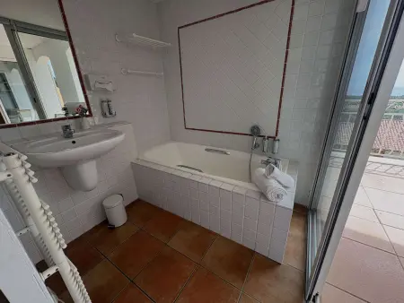 Appartement vue mer, 4 pers., Appartement 4 personnes à Saint Cyr sur Mer - Photo 5
