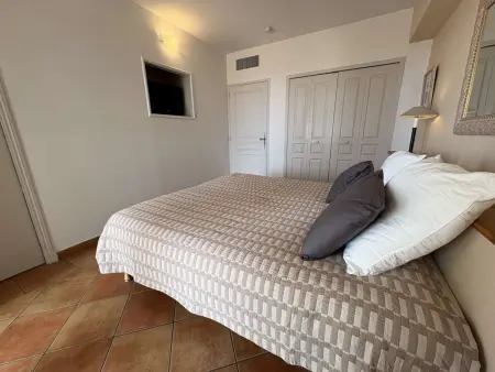 Appartement vue mer, 4 pers., Appartement 4 personnes à Saint Cyr sur Mer - Photo 7